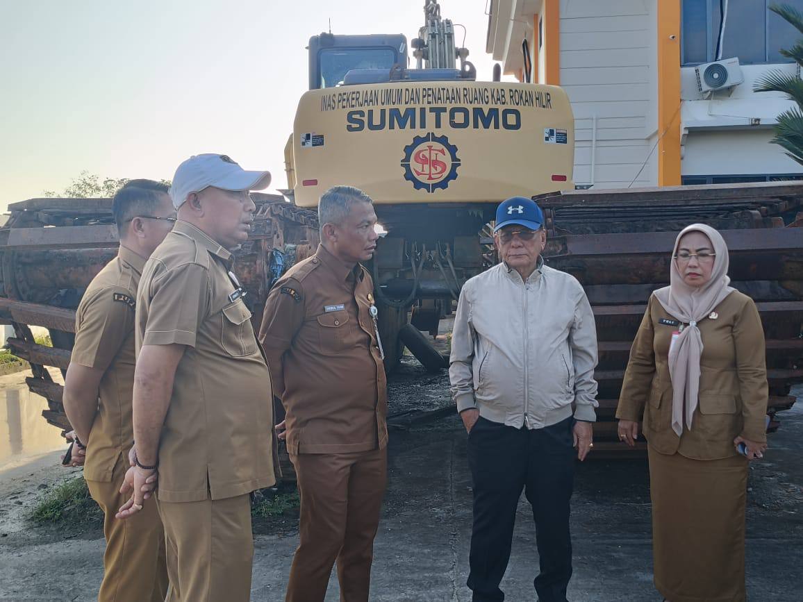 Pengadaan alat berat di Pemkab Rokan Hilir