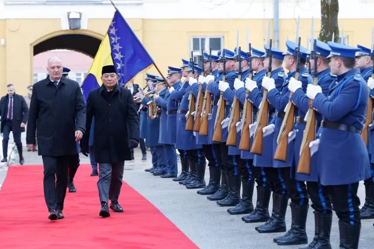 Menhan Bosnia dan Herzegovina Zukan Helez