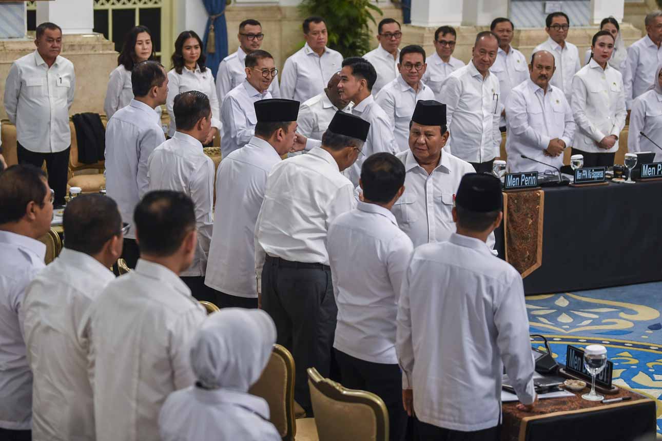 Presiden Prabowo di Rapat Kabinet