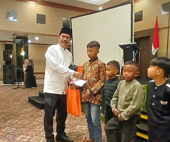 Ketua REI Riau Elvi Syofriadi usai Buka Puasa Bersama di Hotel Pangeran Pekanbaru, Jumat (27/2/2026). Foto: Surya/Riau1.