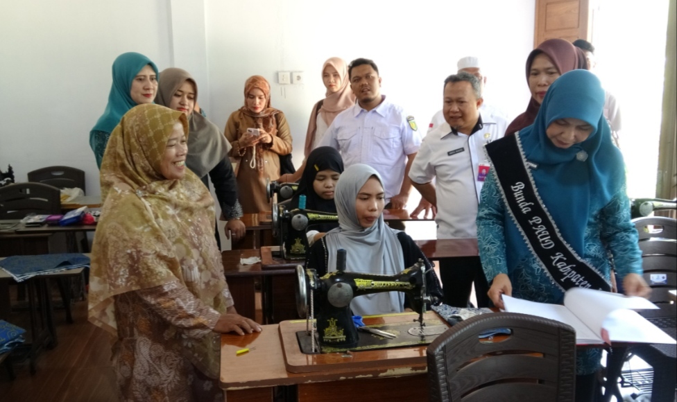 Bunda PAUD Inhil tinjau pembinaan masyarakat