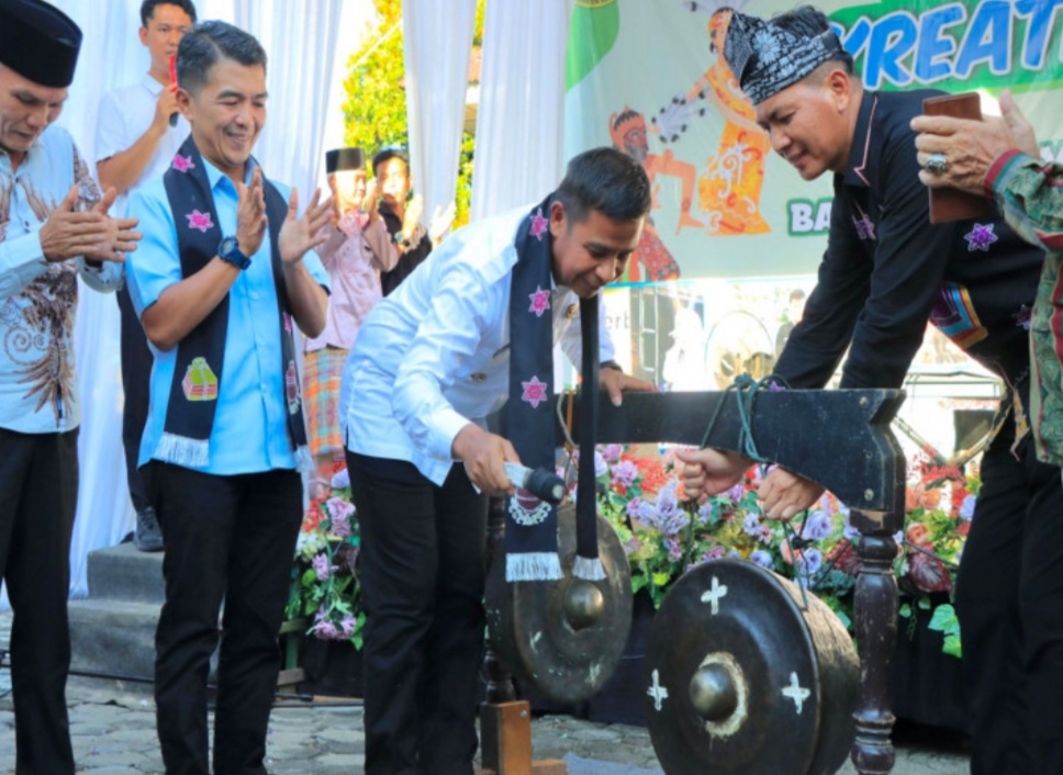 Pembukaan Festival Kreatif Lipat Kain 2026