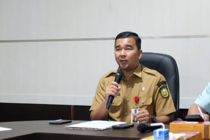 Kepala Badan Kesatuan Bangsa dan Politik (Kesbangpol) Provinsi Riau, Bobby Rachmat