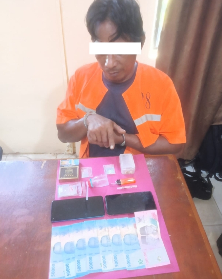 Penggerebekan Sabu di Desa Lubuk Garam Siak Kecil, Polisi Ringkus AU