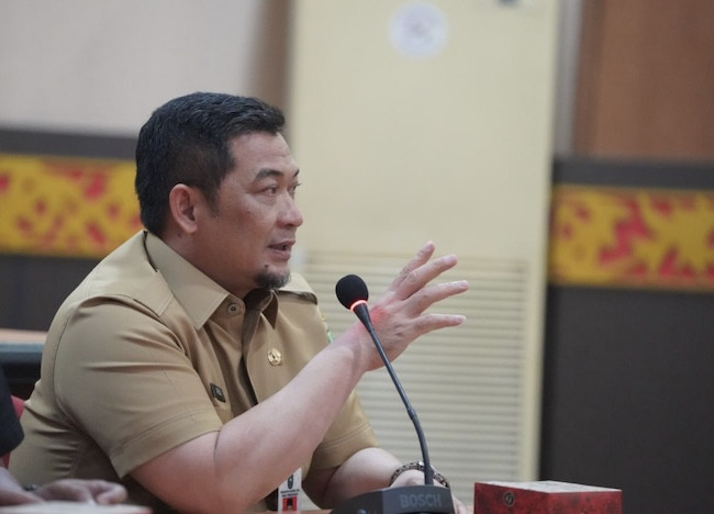 Sekdaprov Riau, Syahrial Abdi