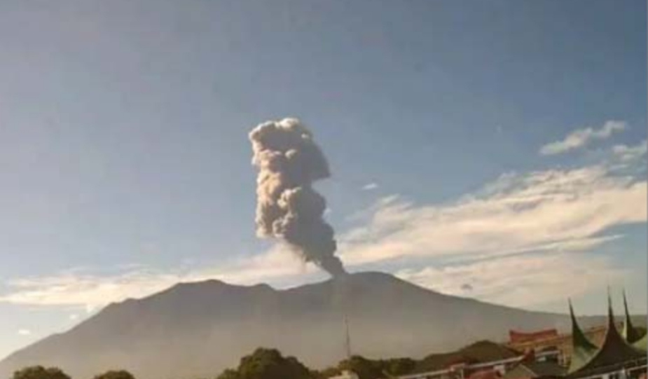 Gunung Marapi Sumatera Barat