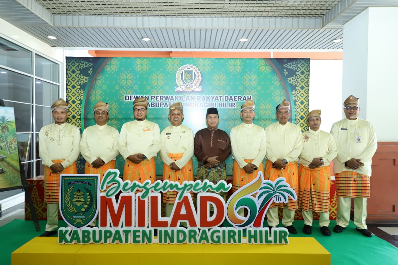 Ketua DPRD Inhil bersama Perwakilan Pemprov Riau dan Bupati Inhil serta unsur Forkopimda