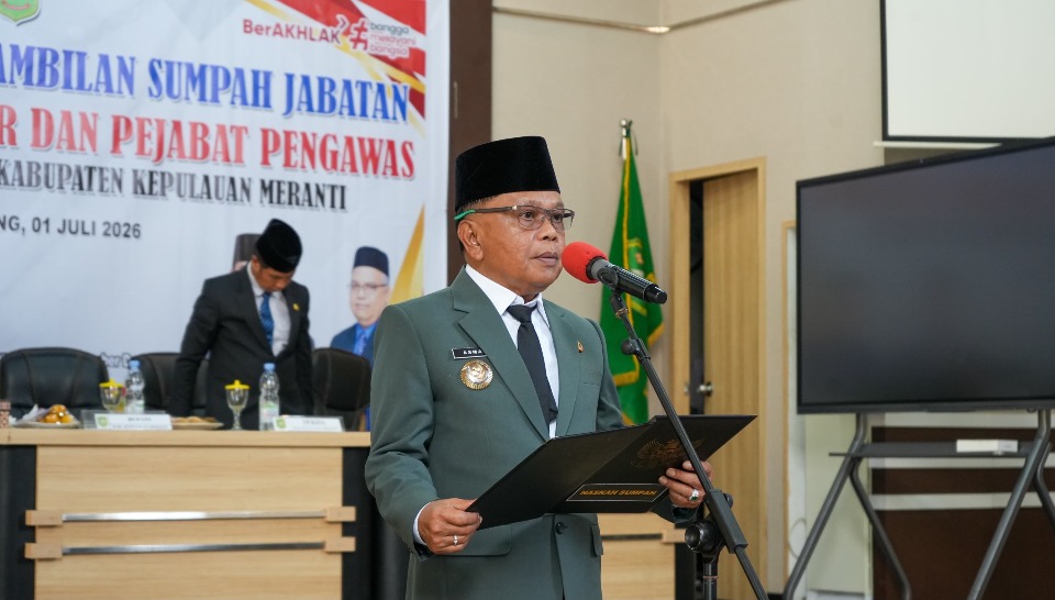 Bupati Kepulauan Meranti H. Asmar