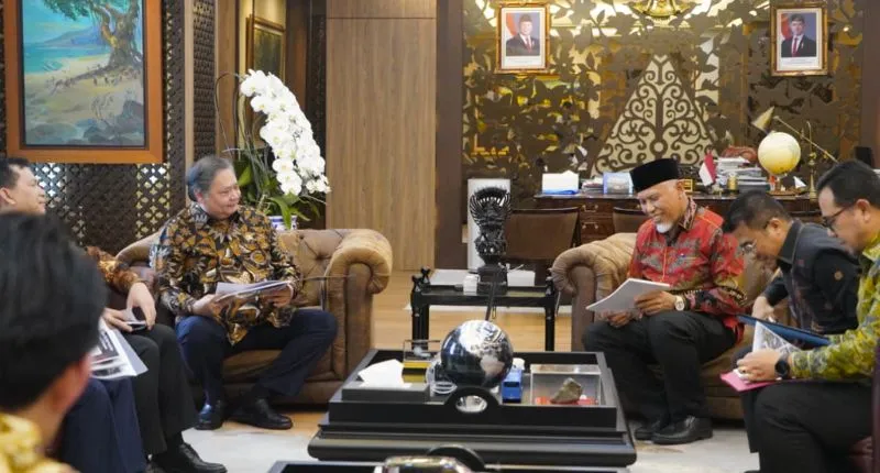 Pertemuan Gubernur Sumbar dengan Menko Perekonomian
