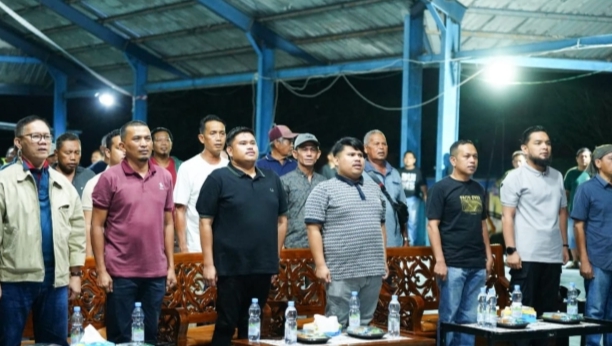 Memeriahkan HUT RI ke 81, etua DPRD Bengkalis Buka Turnamen Domino
