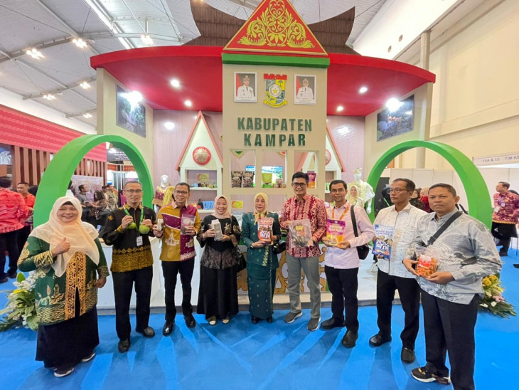 Stand Kabupaten Kampar di Apkasi Otonomi Expo 2026