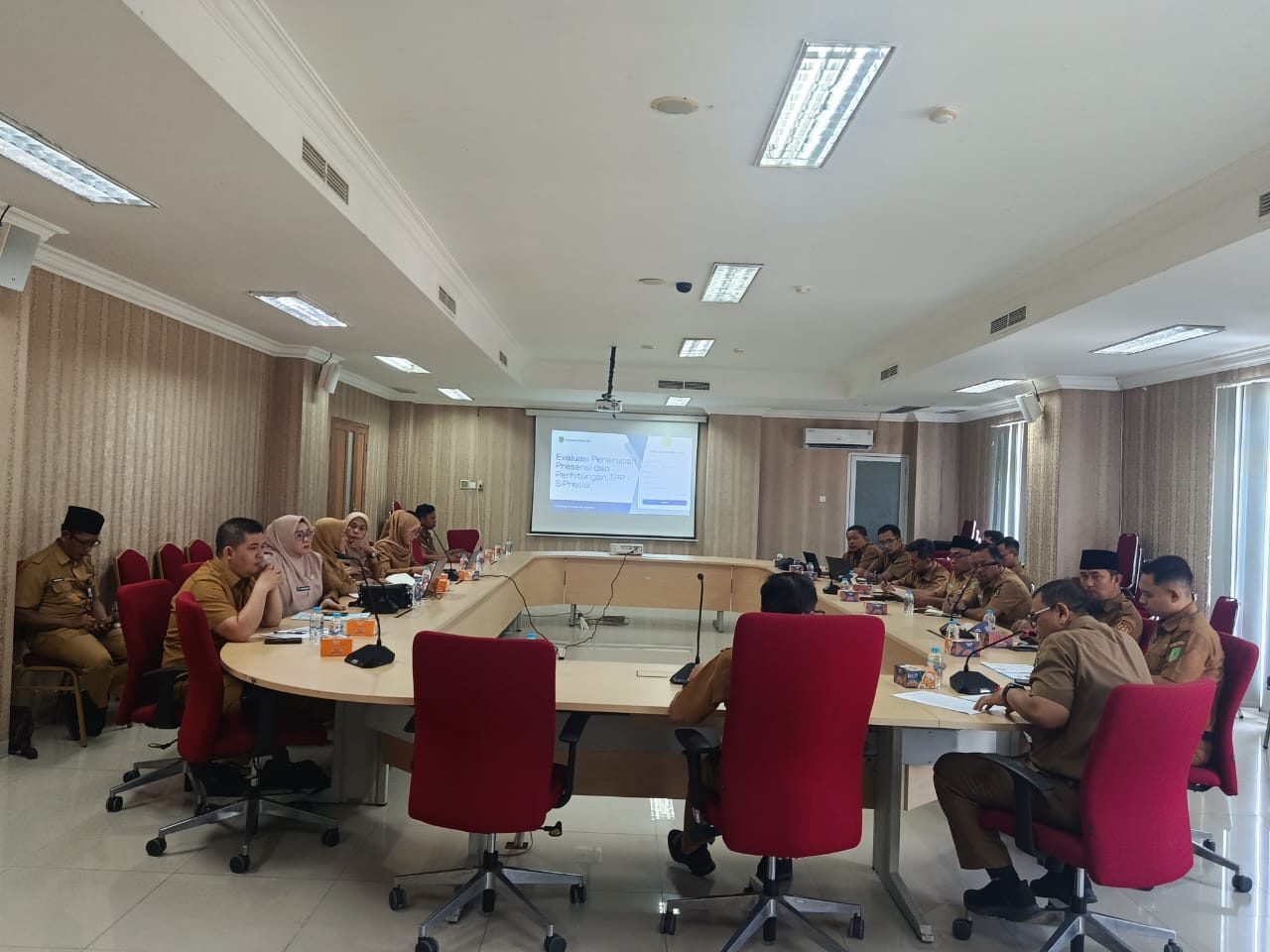 Evaluasi penerapan presensi dan perhitungan TPP Si Presisi Pemkab Rohil