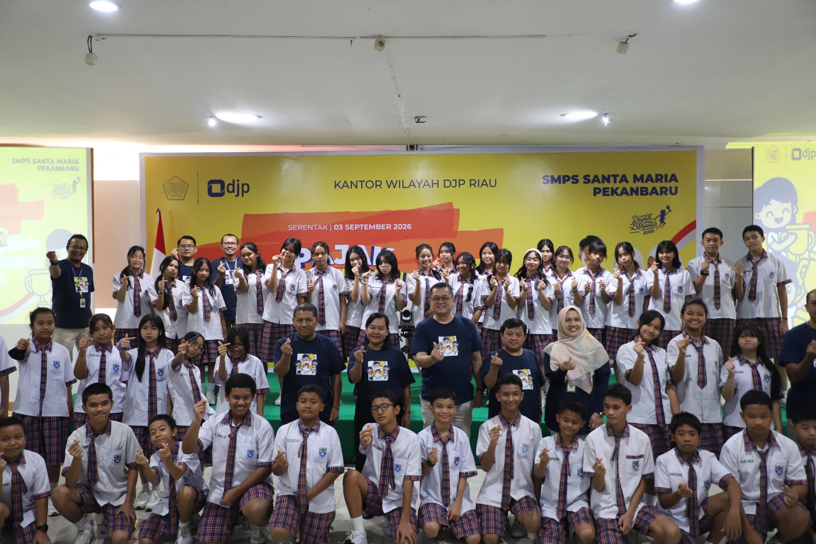 Kanwil DJP Riau menggelar edukasi perpajakan di SMP Santa Maria Pekanbaru, Kamis (3/9/2026). Foto: Istimewa.