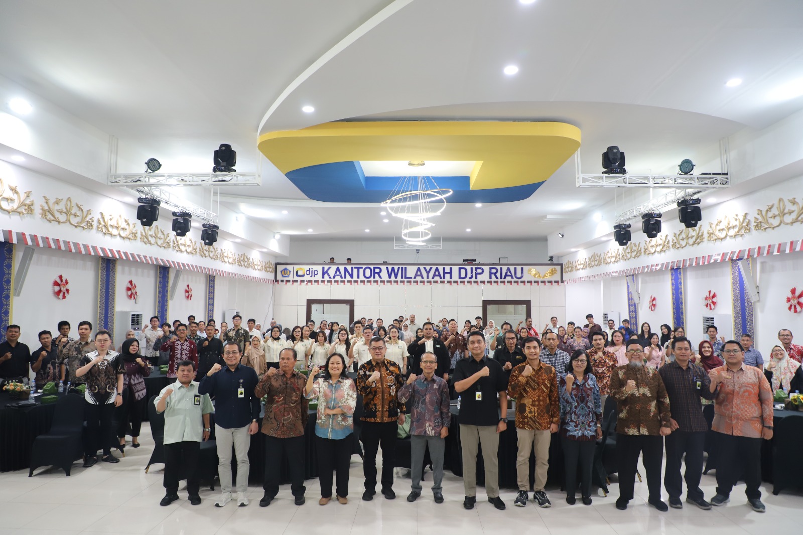 Kanwil DJP Riau memperkuat sinergi dengan seluruh pemangku kepentingan melalui Sosialisasi PMK Nomor 44 Tahun di Aula Hang Tuah Kanwil DJP Riau, Selasa (1/9/2026). Foto: Istimewa.