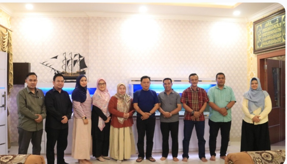 Bupati Meranti, H Asmar bersama pimpinan UIN Suska