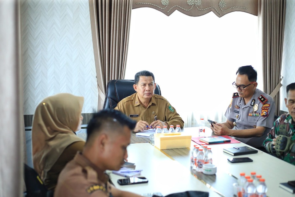 Rapat penanganan karhutla di Meranti