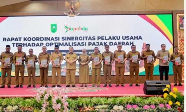 Sekda Bengkalis Hadiri Rakor Sinergitas Pelaku Usaha Bersama Plt Gubri