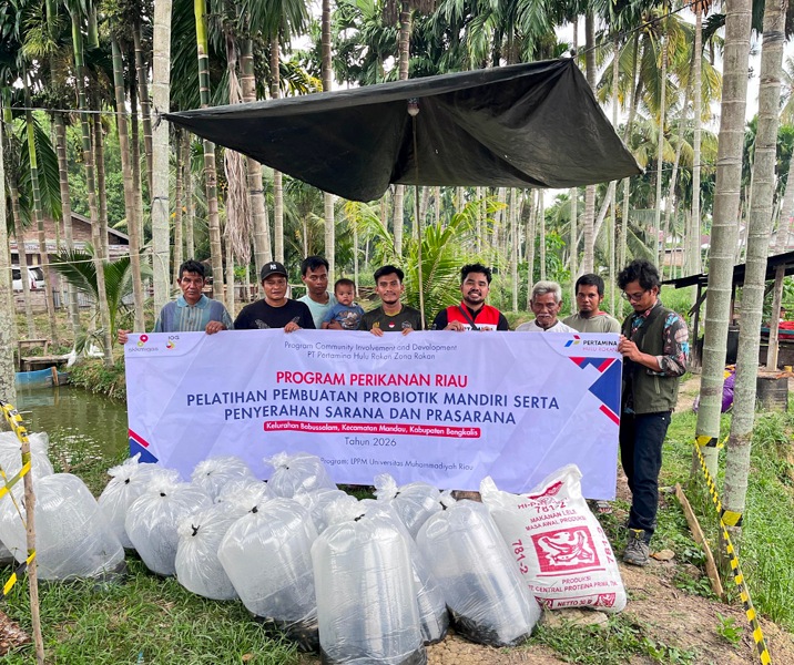 PT Pertamina Hulu Rokan memberikan pendampingan kepada Kelompok Tunas Mandiri sebagai bagian dari upaya memperkuat ketahanan ekonomi masyarakat di Kelurahan Babussalam, Bengkalis. Foto: Istimewa.