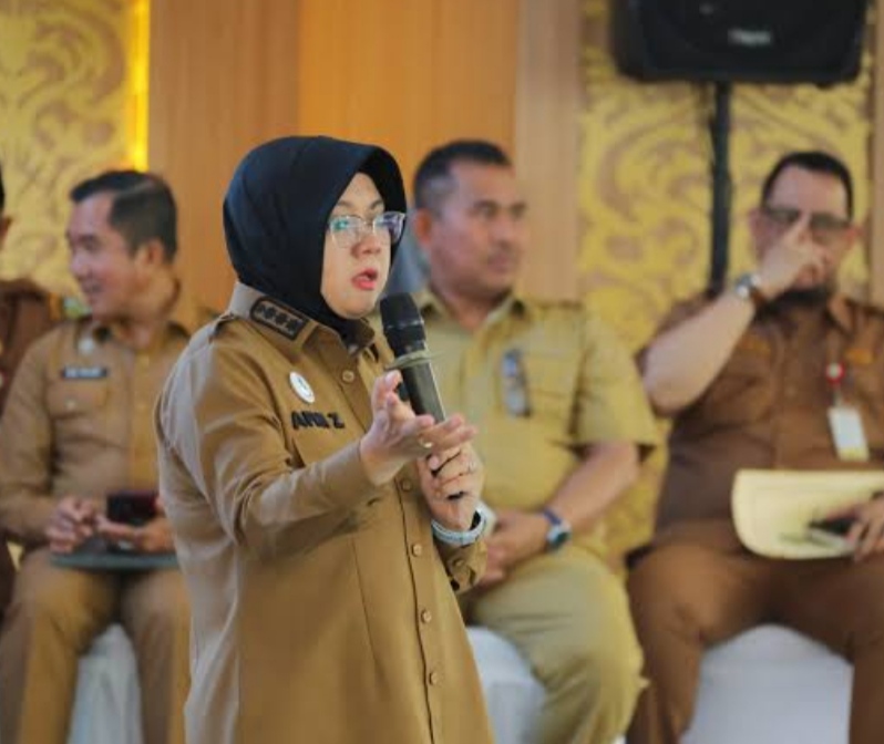 Bupati Siak, Afni Z