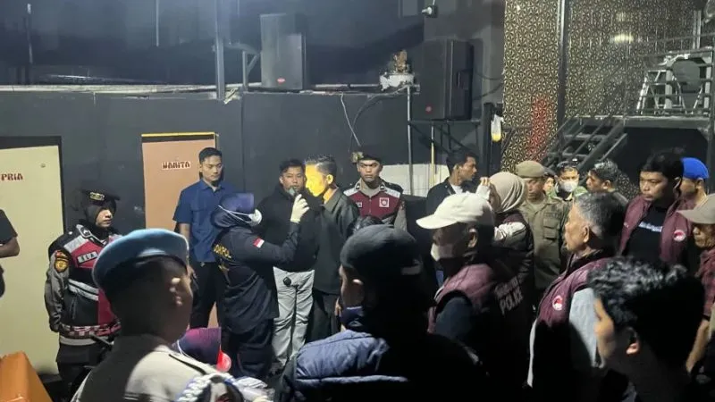 Operasi Penertiban di Kota Padang