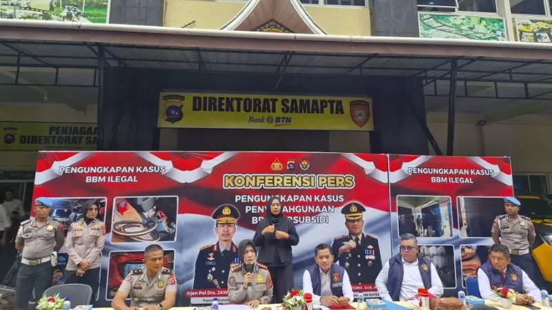 Konferensi Pers Polda Sumbar