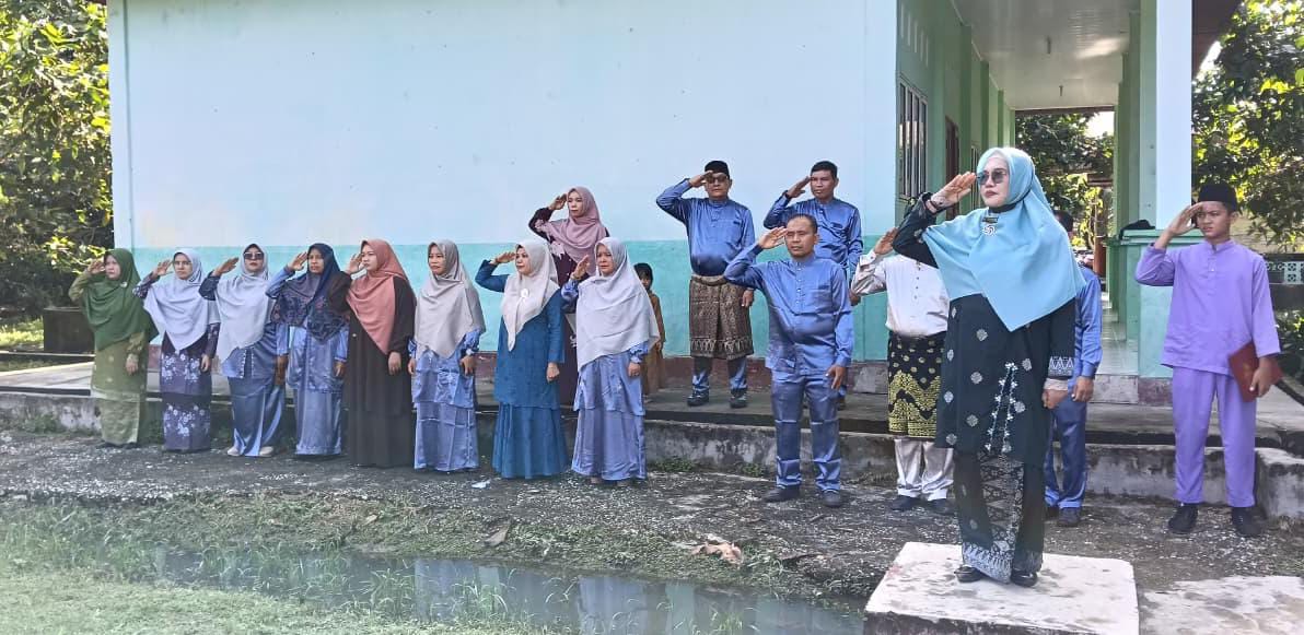 Peringatan Sumpah Pemuda di SMPN 2 Siak Kecil Bengkalis