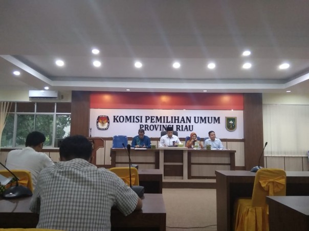 Jelang Pemilu 2019, KPU Riau Tambahkan Gelar Di Surat Suara