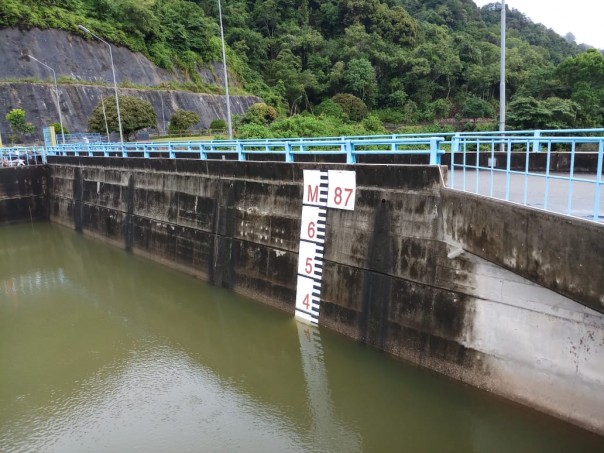 Tinggi Muka Air Waduk PLTA Koto Kampar Terus Menurun