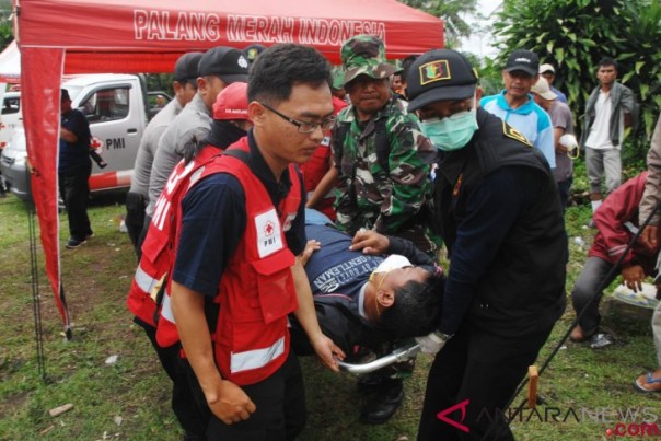 Ilustrasi pelatihan antisipasi bencana Gunung Merapi beberapa hari lalu. 