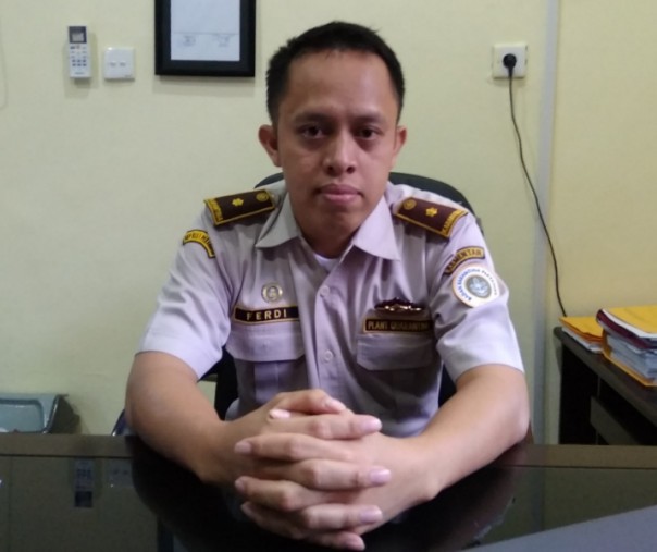 Kepala Seksi Pengawasan dan Penindakan Balai Karantina Pertanian Kelas I Pekanbaru Ferdi. Foto: Surya/Riau1.