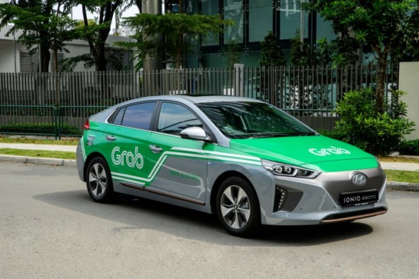 Ini penampakan Grab Singapura yang menggunakan mobil listrik Hyundai Kona, Rabu. 