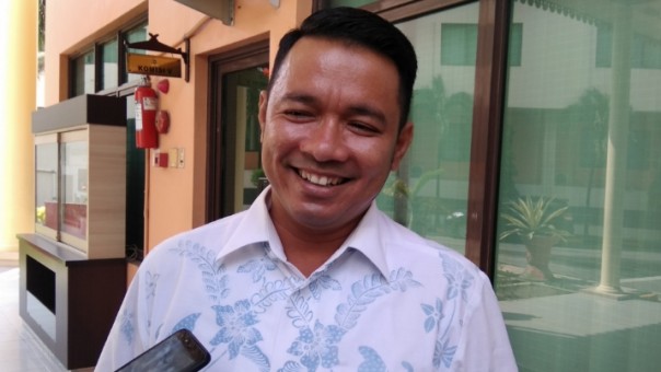 Ketua Asprov PSSI Riau, Husni Thamrin (foto: barkah/riau1.com)