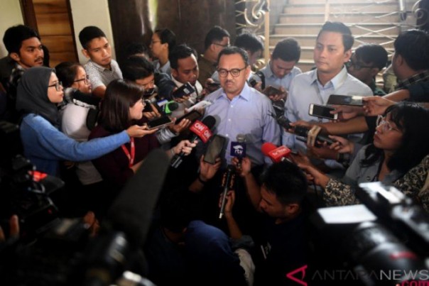 Tim Prabowo-Sandi, Sudirman Said kepada pers, Rabu.