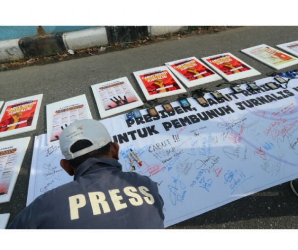 Aksi para jurnalis di Pekanbaru, Riau. (Ist)