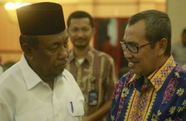 Gubernur Riau terpilih, Syamsuar bersama Gubernur Riau, Wan Thamrin Hasyim