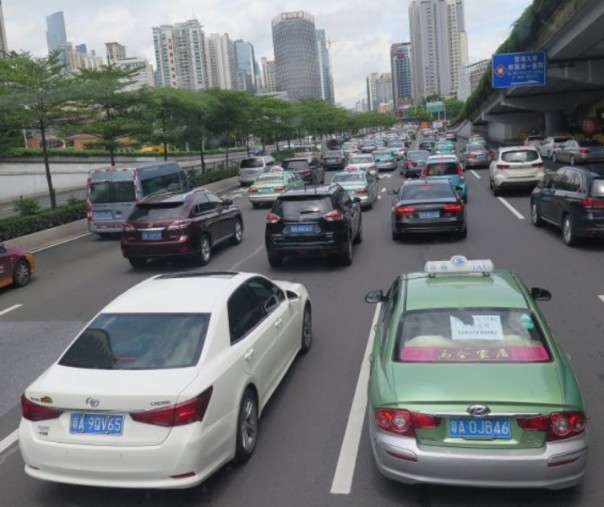 Suasana kepadatan lalu lintas di Guangzhou, Ibu Kota Provinsi Guangdong, China. Foto: Antara.