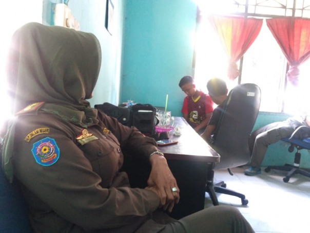 Satpol PP 'Jaring' Belasan Pelajar di Sejumlah Warnet Selatpanjang