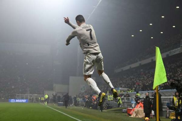 Hattrick Cristiano Ronaldo yang membawa Juventus ke Perempat Final Liga Champions, Rabu. 