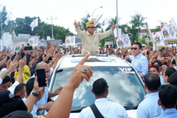 Capres Nomor urut 02, Prabowo Subianto tiba di Kota Pekanbaru Riau