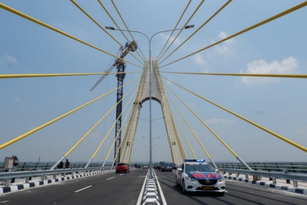 Jembatan Marhum Bukit (Siak IV) sudah bisa dioperasikan dan manfaatkan masyarakat Riau (foto: dok/riau1.com)