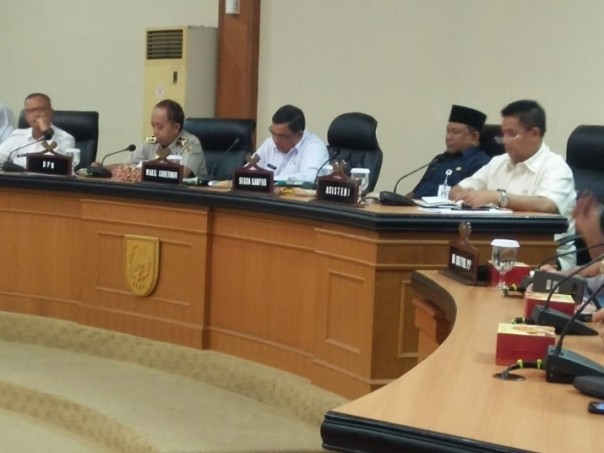 Wagubri, Edy Natar Nasution memimpin rapat tertutup pembahasan kasus sengketa lahan Desa Koto Aman Kampar