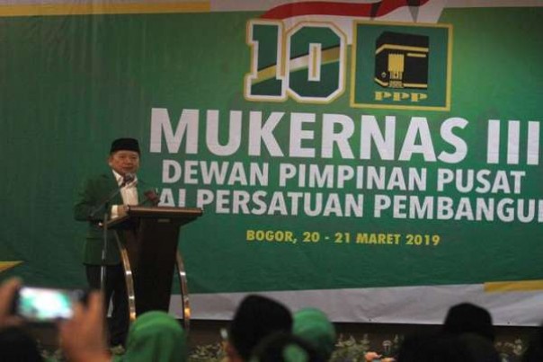 Suharso Monoarfa saat berpidato di Mukernas PPP di Bogor, Rabu malam. 