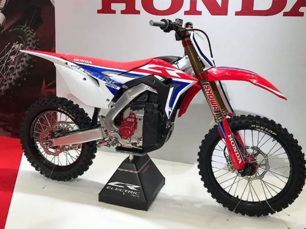 Prototipe Honda CR Electric saat diperkenalkan dalam ajang Tokyo Motor Show 2019