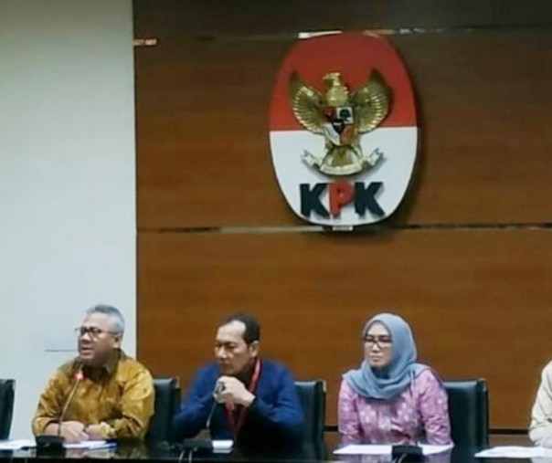 Dari kiri: Ketua KPU Arief Budiman, Wakil Ketua KPK Saut Situmorang, anggota KPU Evi Novida Ginting. Foto: Antara. 