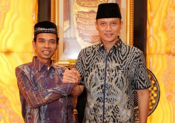 Ustaz Abdul Somad bersama Agus Harimurti Yudhoyono saat kunjungannya ke Pekanbaru beberapa waktu lalu