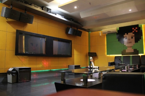 Room karaoke di K-Cube Family KTV and Billiard Pekanbaru