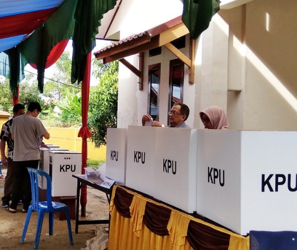 Proses pemungutan suara pada 17 April 2019 di salah satu TPS di Pekanbaru. Foto: Surya/Riau1.