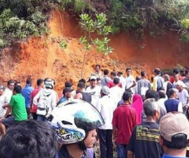 Lokasi tempat kedua korban tertimbun longsor.