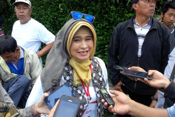 Aktivis perempuan, Ustazah Neno Warisman. 