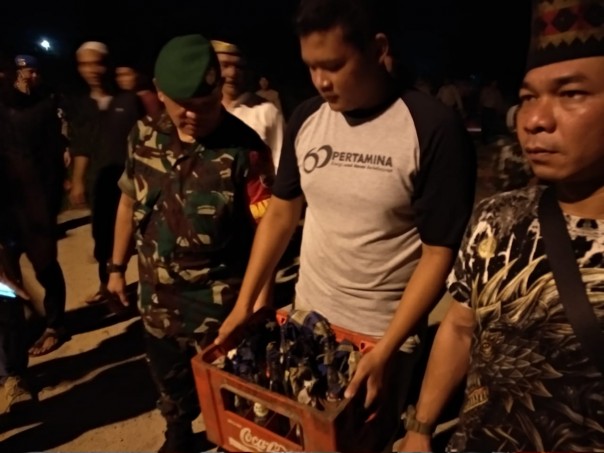 Polisi Temukan Belasan Botol Molotov